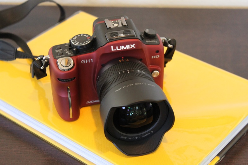 Illustration for article titled Panasonic Lumix DMC-GH1 Review: A $1500 Misfit